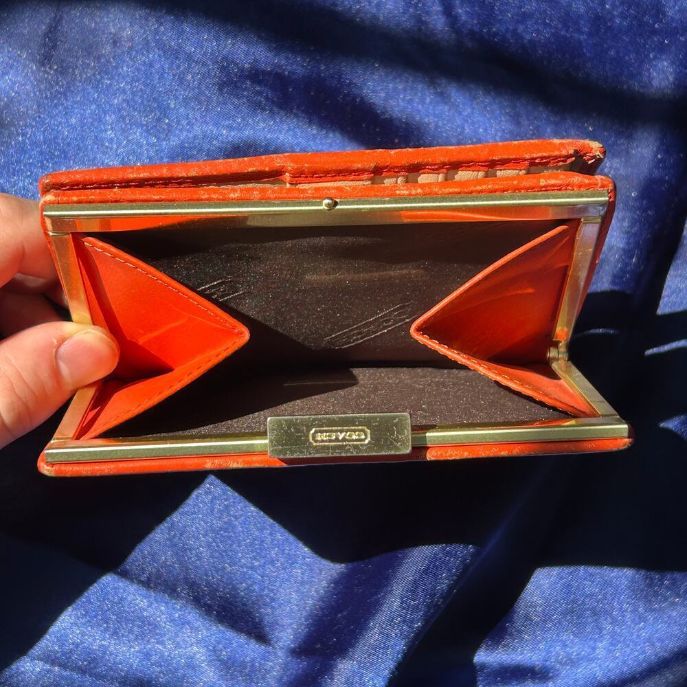 Coach Vintage Signature C Kiss-Lock Wallet, Orange Leather - Picture 12 of 13